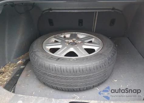 2007 Volvo S40 2.4I z USA, uszkodzony, nr VIN YV1MS382872307945